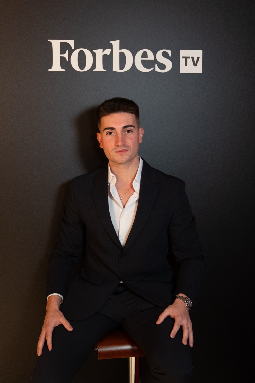 Armand Pujadó en un retrato de Forbes TV